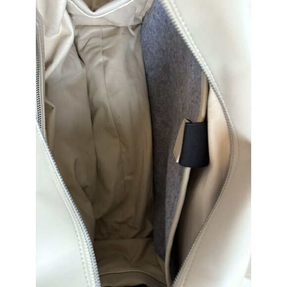 Monos Metro Weekender Duffle Bag Like New Ivory Tan - Picture 7 of 7